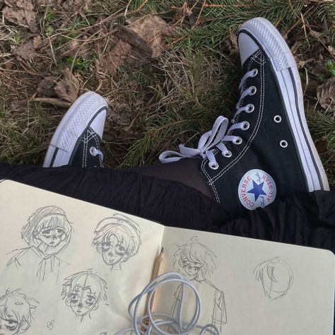 Aesthetic Quiz, Artist Aesthetic, Downtown Girl, Autumn Aesthetic, What’s Going On, Aesthetic Photo, Converse High Top Sneaker, Converse Chuck Taylor High Top Sneaker, Fall Vibes