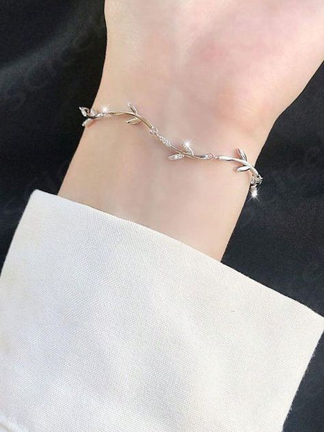 Silver Collar 925 Sterling Silver Embellished Fine Jewelry Fancy Silver Bracelets, Silver Prom Bracelet, Silver Bracelets Designs For Women, Julery Aesthetic, Silver Bracelet Design For Women, Bracelets For Prom, Bracelet Ideas Silver, Styling Bracelets, Amazon Bracelets