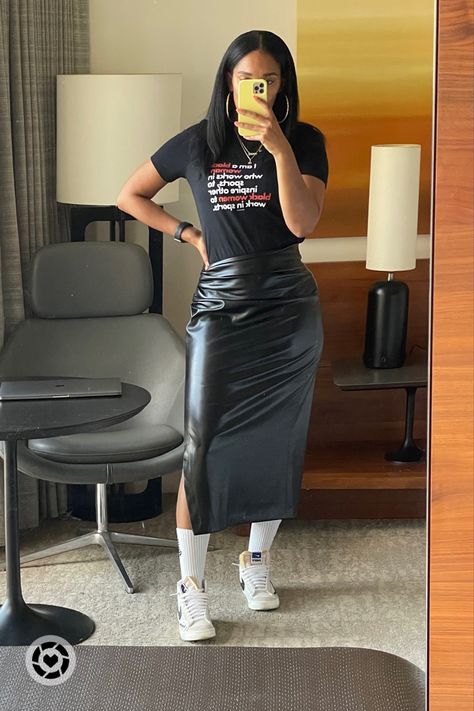 Leather Skirts With Sneakers, Leather Dress And Sneakers, Leather Skirt And Sneakers Outfit, Leather Pencil Skirt Outfit Casual, Leather Skirt With Sneakers, How To Style Leather Skirt, Outfit With Jordans, Royalty Outfits, Leather Pencil Skirt Outfit