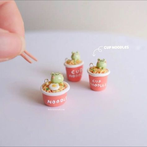 Tiny Clay Creations, Kawaii Clay Ideas, Foodie Aesthetic, Kawaii Polymer Clay, Kawaii Clay, Crea Fimo, Clay Inspo, Tiny Cakes, Aesthetic Collection