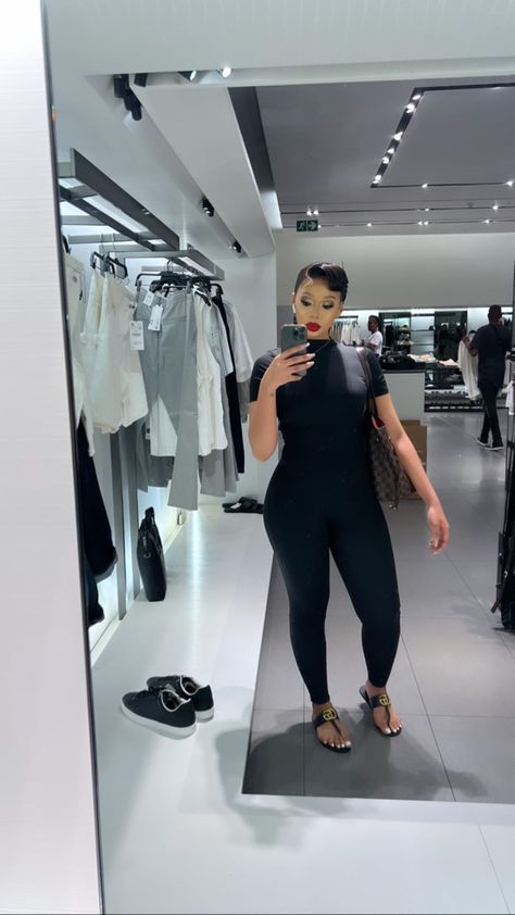 Causal Outfits For Black Women, Outfits For Black Women, Boujee Outfits, Causal Outfits, Casual Day Outfits, Swag Outfits For Girls, Chill Outfits, Classy Work Outfits, Classy Casual Outfits