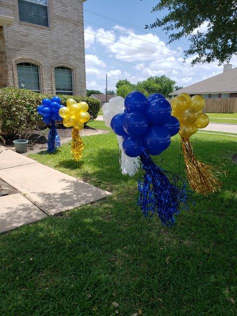 Blue And Yellow Backdrop Ideas, Blue White Graduation Party Ideas, Blue White And Gold Graduation Party, Blue And Gold Graduation Centerpieces, Royal Blue And Gold Graduation Party, Graduation Party Ideas Aesthetic Blue, Graduation Party Blue And Gold, Blue And Gold Grad Party, Blue And Gold Graduation Party Ideas