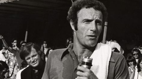 James Caan Godfather, James Caan, Real Gangster, Casual Relationship, Manson Family, Romantic Signs, Single Travel, Mens Journal, Meeting Someone New