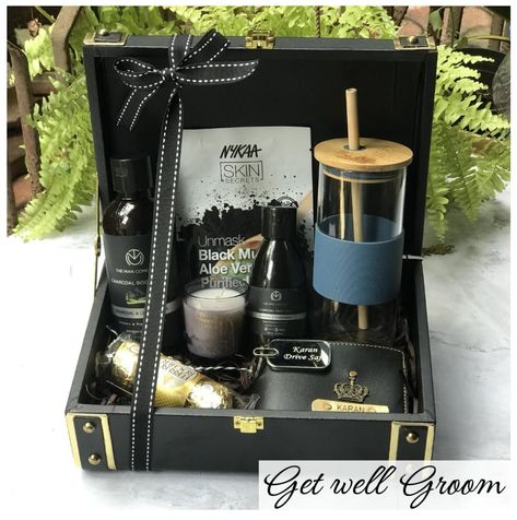 Basket Hampers Ideas, Wedding Taals Men, Gift Boxes For Men Diy, Wedding Hampers For Groom, Mens Gift Basket Ideas, Corporate Hampers, Hampers For Men, Hampers Ideas, Pretty Gift Wrapping Ideas