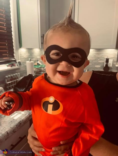 Mrs Incredible And Jack Jack Costume, Jack Jack Halloween Costume, The Incredible Halloween Costume, Jack Jack Incredibles Costume, Incredibles Halloween Costume Family, The Incredibles Family Costume, Jack Jack Incredibles Party, Incredibles Family Costume, Jack Jack Costume