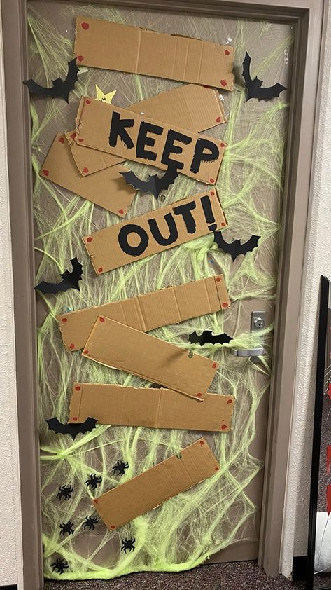 Haloween Decoracion Classroom Door, Door Design For Halloween, Halloween Bedroom Door Decor, Door Design Halloween, Ghost Face Door Decoration, Keep Out Halloween Door, Inside Halloween Decorating Ideas, Mummy Doors For Halloween, Office Door Halloween Decorations