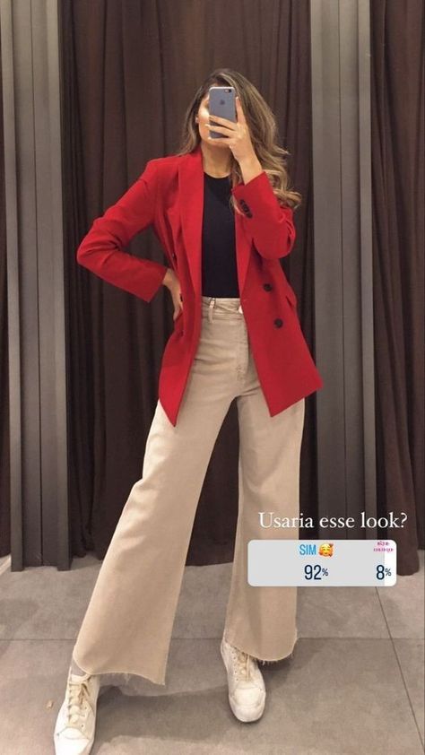 Blazer Rojo Outfit Noche, Red Blazer Outfit, Casual Work Outfit Spring, Bright Colors Fashion, Outfit College, Look Zara, Looks Jeans, Looks Pinterest, Classic Style Outfits