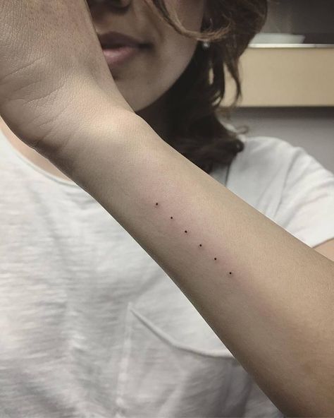 Six minimal dots tattooed on the left forearm Dot Tattoo Meaning, 3 Dot Tattoo, Dots Tattoo, Family Tattoo Designs, Circle Tattoo, Circle Tattoos, Dot Tattoos, Tattoo Cover Up, Small Tattoos Simple