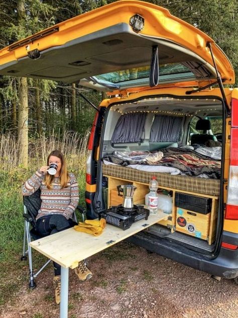 Off Road Jeep, Kangoo Camper, Minivan Camper Conversion, Kombi Motorhome, Auto Camping, Camping Diy, Suv Camping, Kombi Home, Van Camper