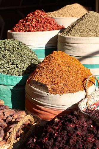 Egyptian spice market, Sharia as-Souq, Aswan, Egypt | Photo: Dietmar Temps Types Of Spices, Aswan Egypt, Spice Market, Moroccan Spices, Egyptian Food, Luxury Perfumes, Perfumes For Women, Visit Egypt, Spices And Herbs