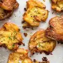 The best, buttery, golden, ultra crispy smashed potatoes you will ever have! recipetineats.com Veggie Ideas For Kids, Starch Side Dish, Smash Potatoes, Super Bowl Snack Recipes, Sesame Recipes, Tailgate Appetizers, Smashed Sweet Potatoes, Recipe Tin Eats, Tin Eats