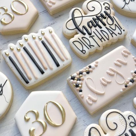 Utah Custom Cookies on Instagram: “A closeup of this fun birthday set 🤩 . . . #cookies #royalicing #royalicingcookies #victoriascookiecompany #customsugarcookies…” Happy Birthday Hand Lettering, Gold Cookies, Hello 30, Frosted Cookies, Amazing Cookies, Cookies Birthday, Crazy Cookies, Milestone Birthday Party, Unique Cookies