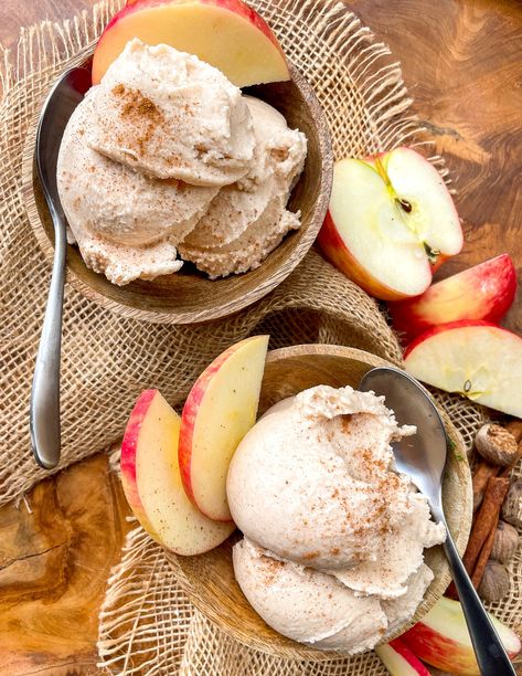 Apple Cider Ice Cream Cider Ice Cream, Fall Ice Cream, Homemade Vanilla Ice Cream Recipe, Bean And Cheese Burrito, Recipe Using Apples, Apple Ice Cream, Ice Cream Recipes Machine, Ice Cream Photography, Chocolate Ice Cream Recipe