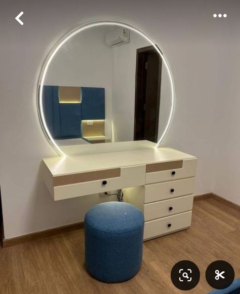 Simple Dressing Table Designs, Dressing Table Ideas Bedroom, Wall Dressing Table, Latest Dressing Table Designs, Simple Dressing Table, Modern Dressing Table Designs, Dressing Table Modern, Dressing Room Mirror, Dressing Room Decor