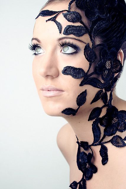 Dead Face Makeup, Dance Headpieces, Makeup For Dance, Bridgerton Hair, Simple Bridal Makeup, Masquerade Makeup, Lace Makeup, Futuristic Makeup, Junk Kouture