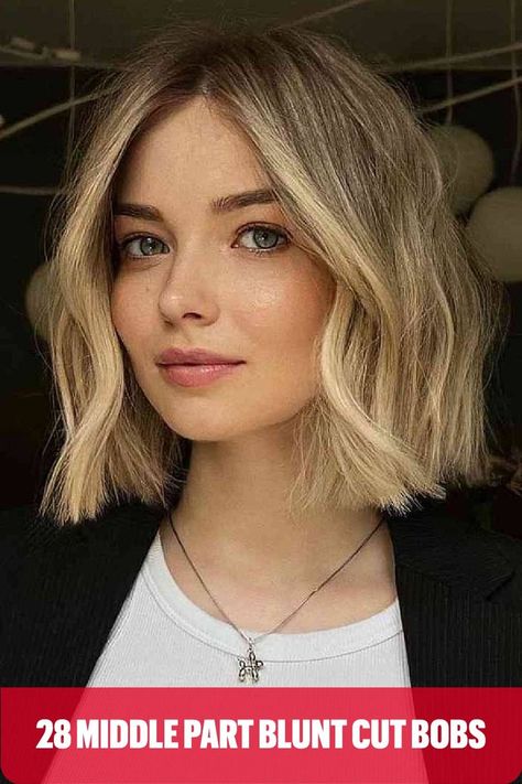 Lived-In Blonde Bob Middle Part Haircut, Blonde Bob Hairstyles, Hair Secrets, Penteado Cabelo Curto, Blonde Bobs, Short Blonde Hair, Medium Length Hair Cuts, Short Hair Cuts For Women, Hair Today