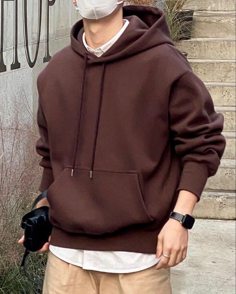 Aesthetic Guy Outfits, Sweater Outfits Men, Guys Fashion Casual, Minimalist Fashion Men, Classy Outfits Men, Mens Trendy Outfits, Mens Casual Dress Outfits, Men Stylish Dress, Guys Clothing Styles