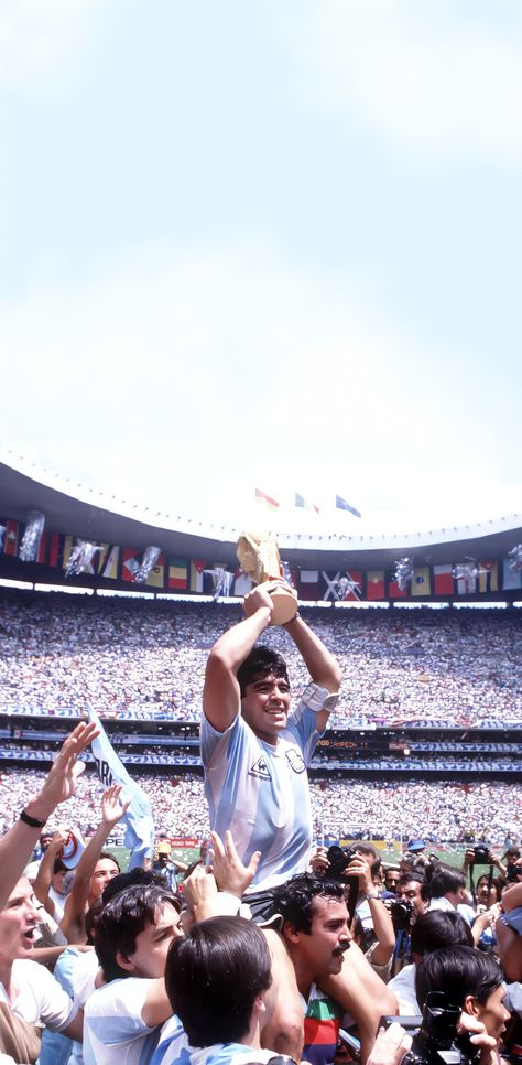 Messi Maradona Wallpaper, Maradona Wallpaper, Diego Maradona Wallpapers, Maradona Aesthetic, Maradona Wallpaper Hd, Maradona World Cup, Football Wallpaper Maradona, Sports Wallpaper, Maradona World Cup 1986