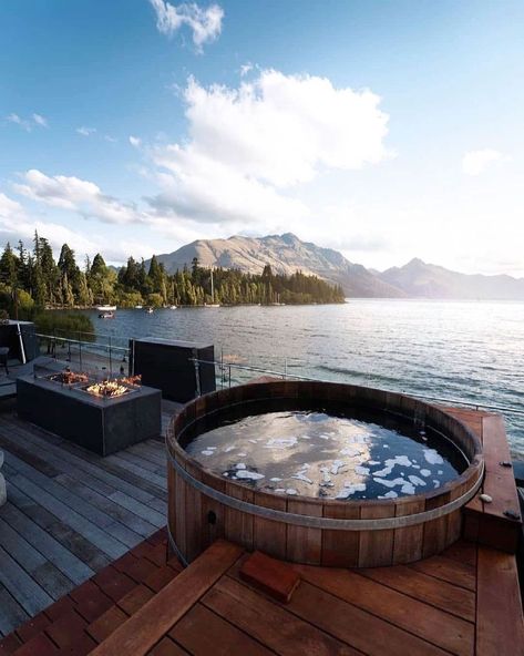 New Zealand Winter, Penthouse Views, New Zealand Beach, Luxury Definition, New Zealand Adventure, Lake Wakatipu, Visit New Zealand, New Zealand Houses, Queenstown New Zealand