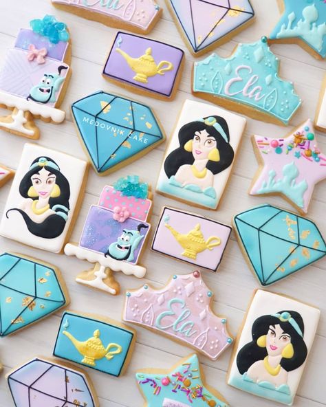 💙💙💙 Princess Jasmine cookies 💙💙💙 • • • • • • • • #sugarcookies #cookiegram #decoratedcookies #cookiedecorating #icingcookies #royalicing… Jasmine Cookies Decorated, Aladdin Cookies, Jasmine Cookies, Princess Jasmine Party, Princess Jasmine Birthday Party, Cookie Gram, Princess Jasmine Birthday, Aladdin Party, Jasmine Party