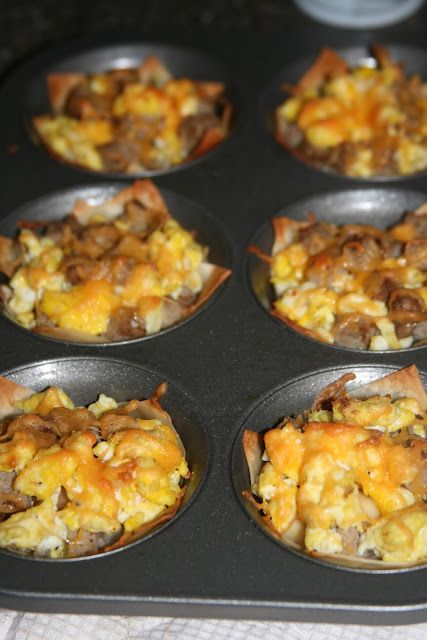 Wonton Wrapper Recipes, Breakfast Cupcakes, Wonton Recipes, Wonton Wrappers, Wontons, Breakfast Cups, Bariatric Recipes, Breakfast Items, Muffin Tin