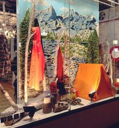 Fire Template, Boutique Window Displays, Rain Window, Window Display Retail, Summer Window, Retail Space Design, Lake Days, Store Window Displays, Spring Window