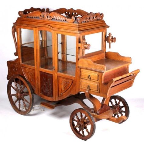 Diy Montessori Toys, Victorian Vases, Wooden Wagon, Covered Wagon, Display Furniture, Curio Cabinet, Cabinet Making, Easy Woodworking Projects, Rustic Furniture