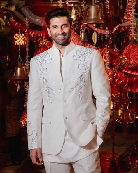 Hastakshar: Day 3 of Anant Ambani and Radhika Merchant's Pre-Wedding Bash - Weddingplz Blog Indian Engagement Outfit, Ambani Wedding, Suit For Men Wedding, Radhika Merchant, Anant Ambani, Roy Kapoor, Indian Engagement, Wedding Kurta For Men, Wedding Outfits For Groom