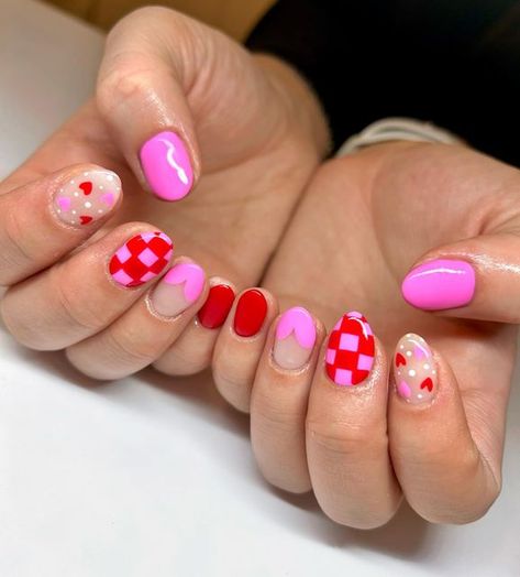 Short Valentines Acrylics, Pink Mix And Match Nails, Groovy Valentines Nails, Colorful Valentines Nails, Funny Valentines Day Nails, Short Nails February, Bright Valentines Nails, Retro Valentines Nails, Boho Valentines Nails