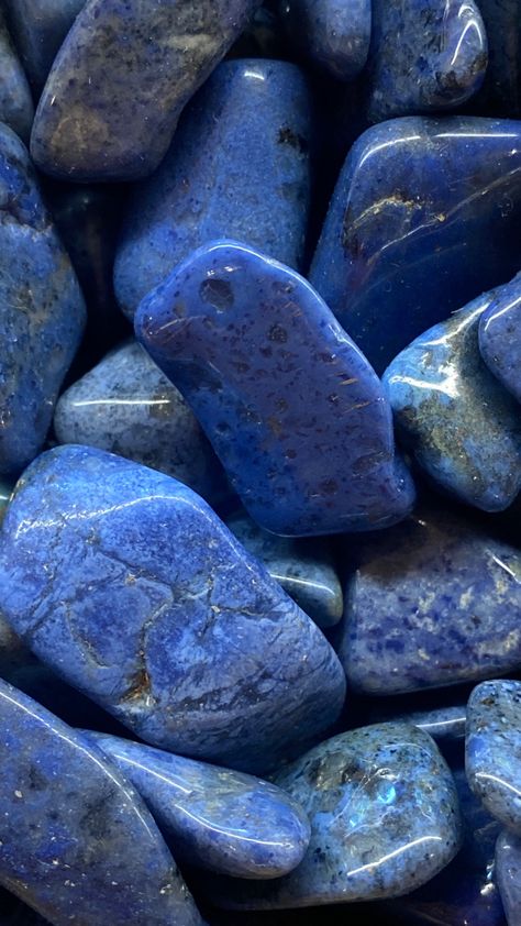 Sapphire Stone Aesthetic, Sapphire Stones Aesthetic, Sodalite Aesthetic, Blue Crystals Aesthetic, Pierre Aesthetic, Stones Wallpaper, Stone Aesthetic, Crystal Aesthetic, Magical Stones