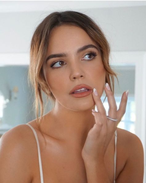 Bailey Madison, Bailee Madison, Celebrity Look, Look Alike, Pretty Little Liars, Makeup Inspo, Celebrity Style, Aura, Hollywood