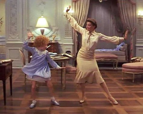 TBT: Annie (1982) | Frock Flicks Annie 1982, Annie Costume, Annie Musical, Comfort Movie, Orphan Annie, Annie Grace, Bernadette Peters, Carol Burnett, My Obsession