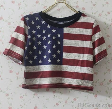 Vintage Sexy Leisure Tops & American Flag Shirt American Flag Shirts For Women, American Flag Crop Top, American Flag Clothes, July Outfits, American Flag Tshirt, Shirts Women Fashion, 4th Of July Outfits, Cut Offs, American Flag Shirt