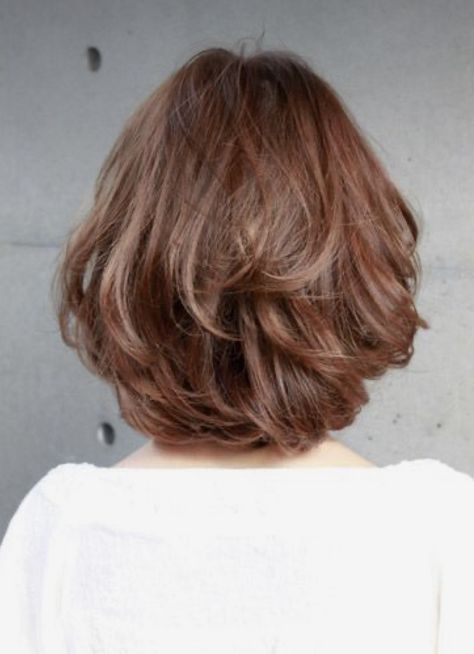 Sanggul Modern, Short Layered Bob Haircuts, Shot Hair Styles, Short Wavy, Penteado Cabelo Curto, Spring Hairstyles, Short Hair Haircuts, Jairzinho, Medium Hair Cuts