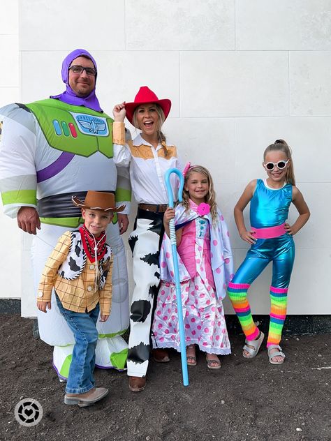 Toy Story Family Of 5 Halloween Costume Toy Story Family Of 3 Costumes, Halloween Costume For Family Of Five, Unique Family Costume Ideas, You Story Costumes, Barbie Costume Toy Story, Family Matching Halloween Costumes, Toy Story Group Halloween Costumes, Family Of 7 Halloween Costumes, Toy Story Halloween Costumes Families