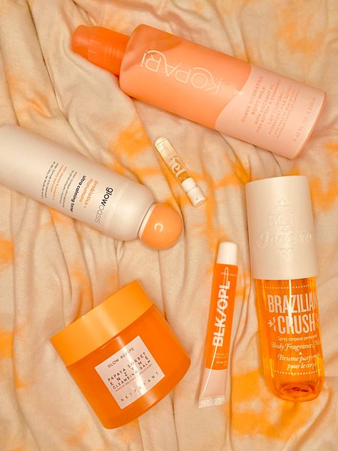 Orange Skincare, The Glow Recipe, Skincare Vibes, Papaya Sorbet, Brazilian Crush, Cream Skincare, Orange Skin, Orange Makeup, Body Fragrance