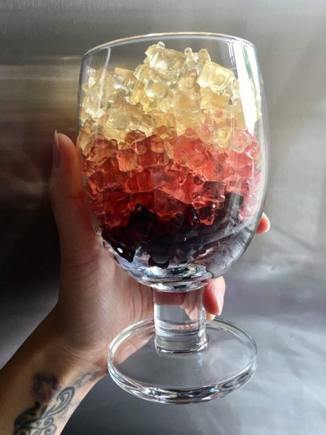 Who said you can't mix your wines together? Wine Gummies Recipes, Wine Gummy Bears Recipe, Wine Gummy Bears, Alcohol Gummy Bears, Party Snacks For Adults, Snacks For Adults, Champagne Gummy Bears, Homemade Gummy Bears, Homemade Gummies