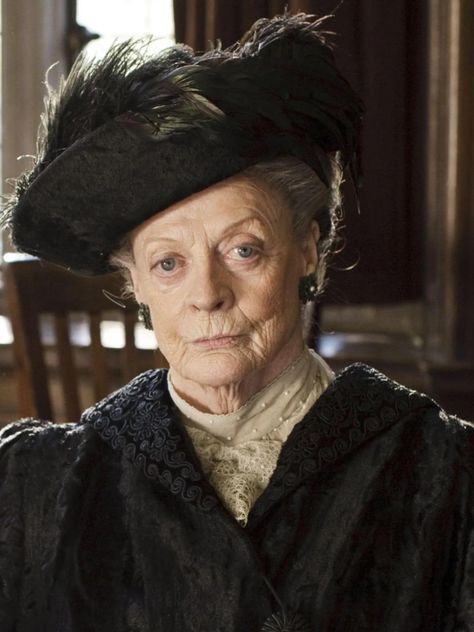 Best Life Quotes by Dowager Violet Crawley aka Maggie Smith Maggie Smith Movies, Maggie Smith Quotes, Characters In Harry Potter, Maggie Smith Downton Abbey, Downton Abbey Violet, Best Quotes On Life, Downton Abbey Characters, Violet Crawley, Harry Potter Universe