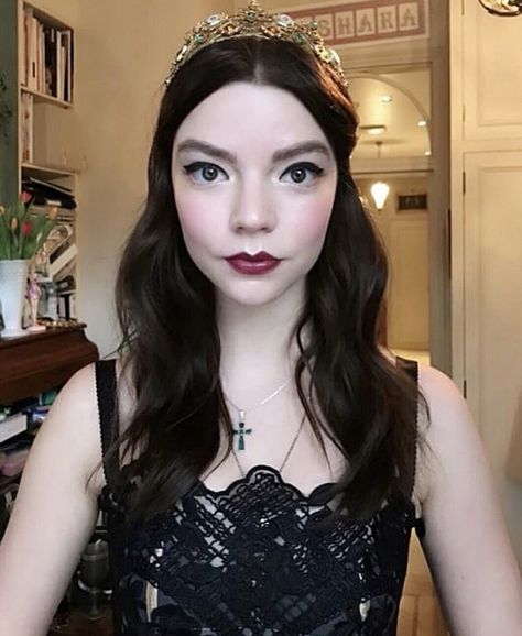 Anya Taylor Joy Brunette, Anya Joy, Best Films, Rose Depp, Celebrity Perfume, Shinobu Kocho, Anya Taylor Joy, The Best Films, Lily Rose