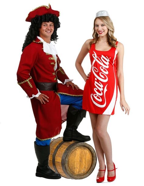 Captain Morgan Costume, Unique Couples Costumes, Dynamic Duo Costumes, Costumes College, Couple Halloween Costumes For Adults, Duo Costumes, Halloween Costumes College Girls, Couples Halloween Outfits, About Halloween