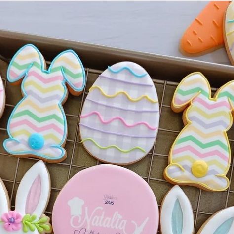 Eddie - The Edible Ink Printer on Instagram: "These Easter cookies were printed on Eddie®, The Edible Ink Printer by @natalia_galletas_glase Primera does not own the copyright and/or does not intent to infringe on copyright. #eastercookies #cookier #eventplanner #cookielife #cookiebaker #bakersofinstagram #dessert #bakerylife" Eddie Cookie Printer, Eddie Printer Cookies, Eddie Edible Printer Cookies, Eddie Printed Cookies, Eddie Cookies, Eddie Printer, Printed Cookies, Edible Ink Printer, Edible Printer