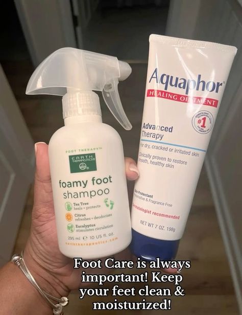 ˚୨୧⋆ @bella2angel Self Care Products Smell Good Down There, Body Hygiene Products List, How To Taste Good Down There, Down There Care, Vag Care, Hygiene Shopping, Aquaphor Healing Ointment, Dry Skin Moisturizer, Healing Ointment