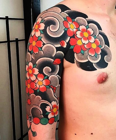 886 Me gusta, 3 comentarios - Japanese Ink (@japanese.ink) en Instagram: "Japanese half-sleeve by @caiopineiro. #japaneseink #japanesetattoo #irezumi #tebori #colortattoo…" White Rose Tattoos, Japanese Flower Tattoo, Dragon Sleeve, Flower Tattoo Meanings, Yakuza Tattoo, Traditional Japanese Tattoos, Irezumi Tattoos, Body Suit Tattoo, Birth Flower Tattoos