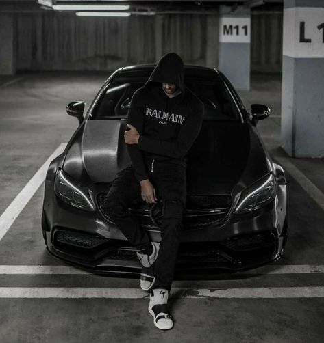 Sofia Carson Icons, Men Cars Photography, Tumblr Car, Club Fitness, Classic Car Photoshoot, Muka Lelaki, Cars Jdm, Car Poses, Cars Aesthetic