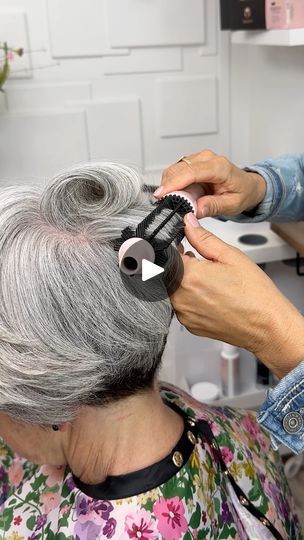 Video by Calista by Maria McCool How To Give Lift To Top Of Hair, How To Add Volume To Fine Hair, Big Volume Hair, Volume Hair, 10 Seconds, How To Make Shorts, One Inch, Big Hair, How To Make Hair