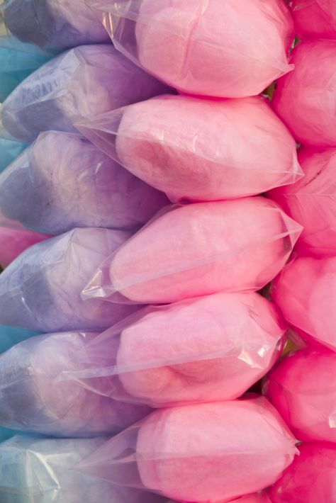 algodón de AZUCAR Cotton Candy Slime, Fairy Floss, Wallpaper Tumblr, Candy Floss, Colorful Candy, Candy Shop, Pretty Pastel, Pink Cotton, Candy Colors