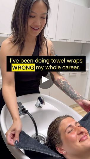 How To Wrap A Towel Around Your Hair, Salon Hacks, Head Towel Wrap, Hair Foils, Blow Dry Bar, Hair Towel Wrap, School Hair, How To Wrap, Dry Bar