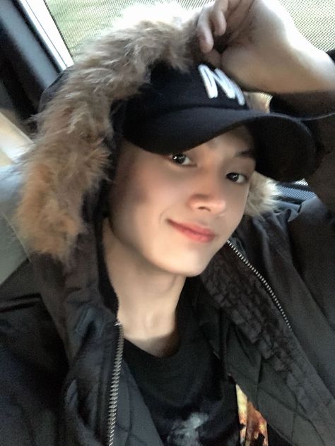 Jay Enhypen, Anime Canvas, Jay Park, Aesthetic Videos, Pretty Men, Cute Couple Pictures, Boyfriend Pictures, Boyfriend Material, Cool Kids