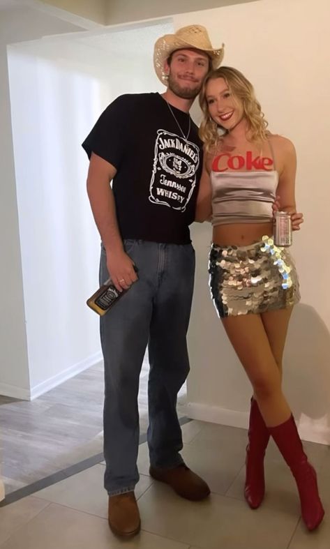 Couple Halloween Costumes Height Difference, Construction Worker Couple Costume, Army Couples Costume, Love Island Costume Halloween, Couple Halloween Costumes Brunette, College Costumes Halloween, Hamilton Halloween Costume, Partner Costumes, Halloween Costumes Brunette