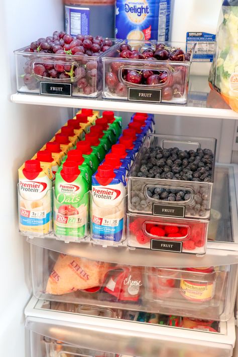 The PUSH your FRIDGE!! Keep your protein shakes tidy, stocked, and ready for your post-workouts! Organized Food Pantry, Protein Shake Organization, Healthy Fridge Stock, Healthy Fridge Aesthetic, Chips Organization Ideas, Protein Organization, Protein Shakes Aesthetic, Stocked Fridge Goals, Healthy Fridge Organization